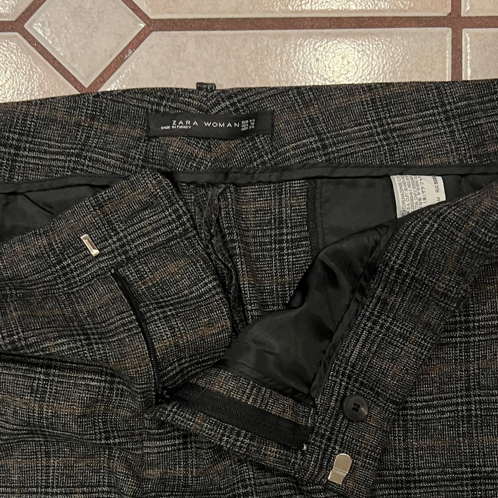 Zara Women’s Black and Brown Checkered Dress Pants